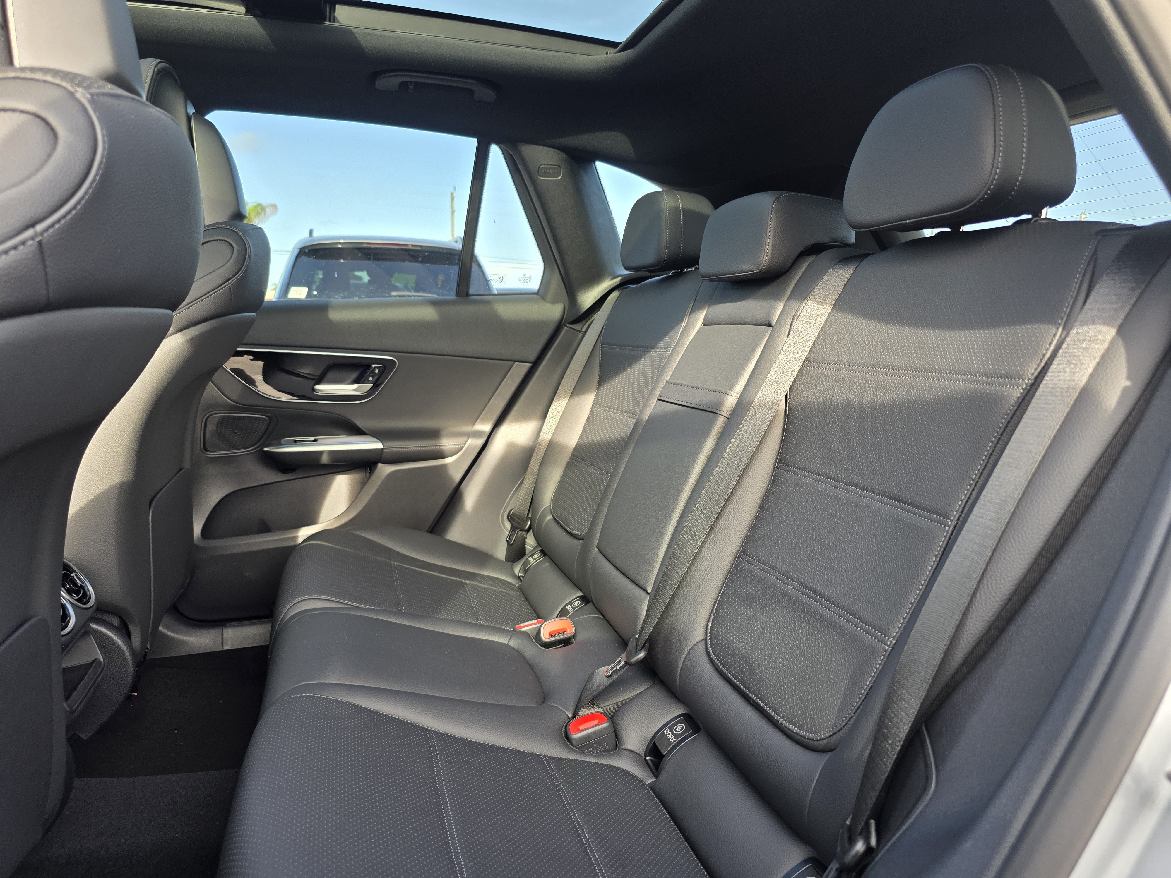 New 2026 Cirrus Silver Metallic Mercedes-Benz GLC 300 image 39