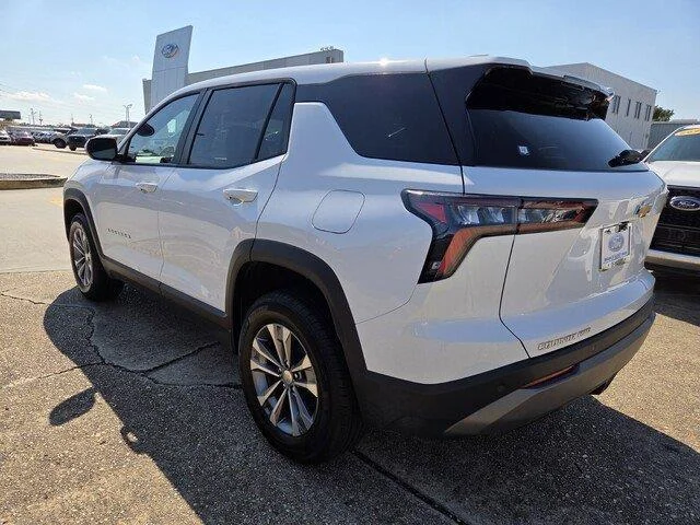 Used 2026 Summit White Chevrolet AWD LT image 3