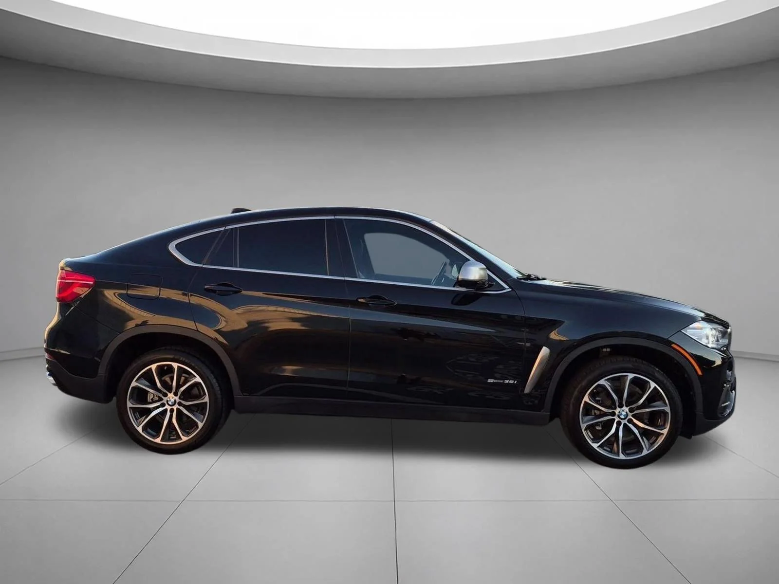 Used 2019 Jet Black BMW sDrive35i image 6