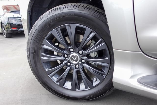 Used 2023 Silver Lexus 460 image 12