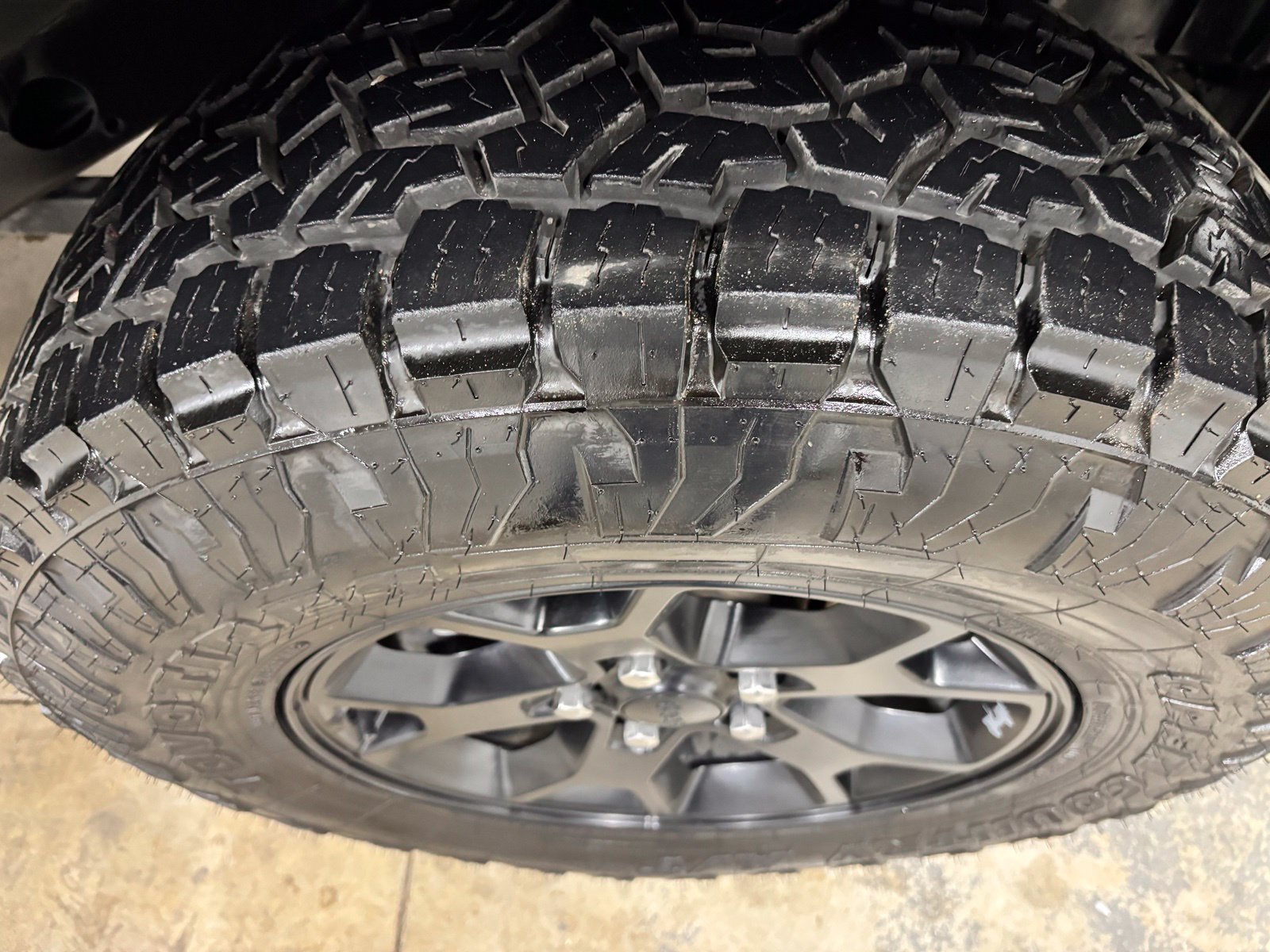 Used 2020 White Jeep Unlimited Sport S image 7
