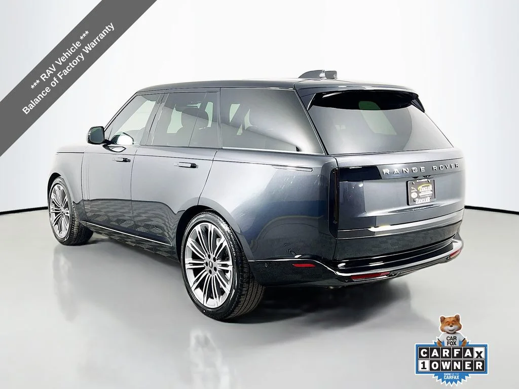 Used 2024 Carpathian Gray Premium Metallic Land Rover SE image 7