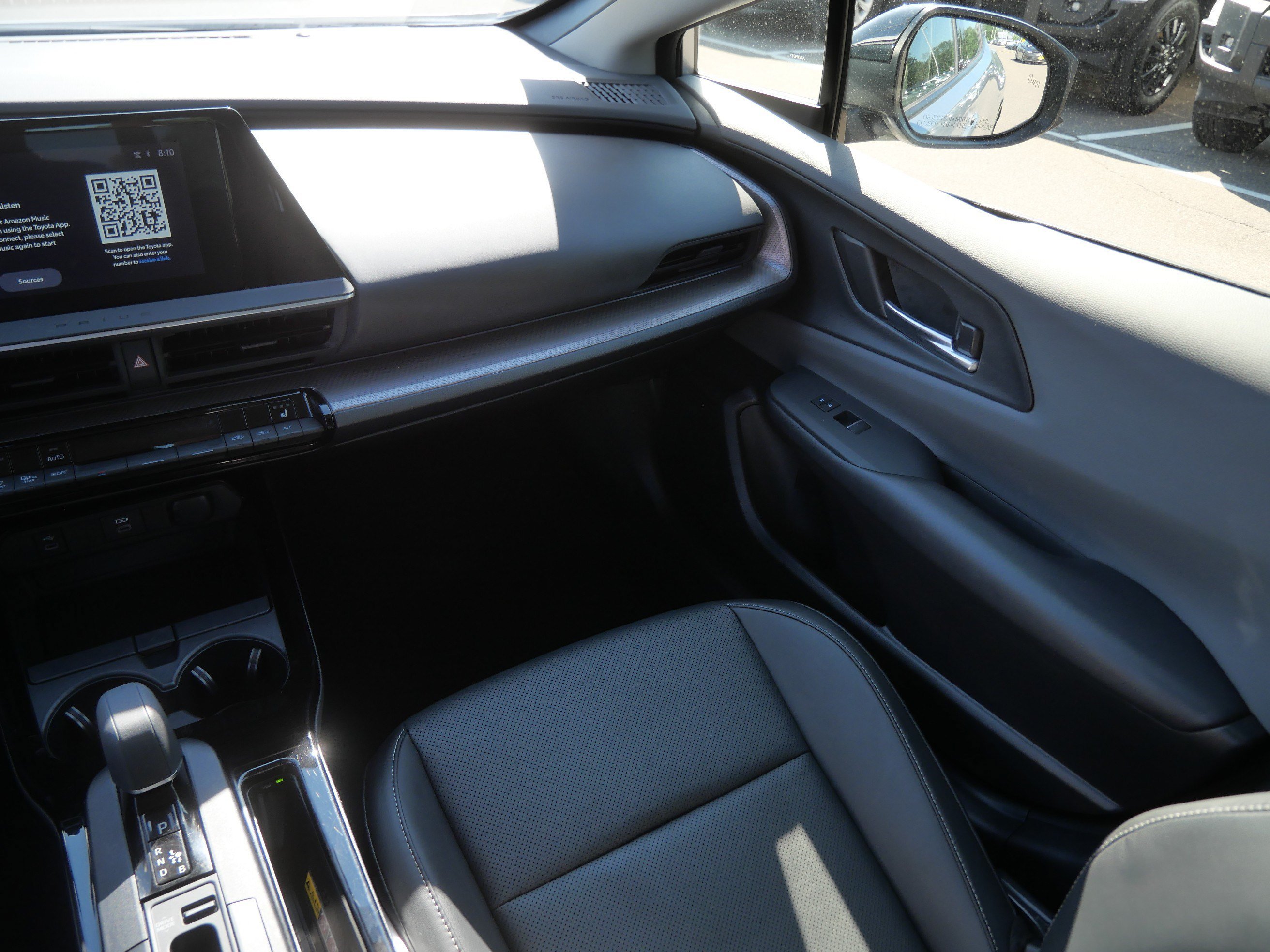 Certified Used 2025 Cutting Edge Toyota XLE image 12