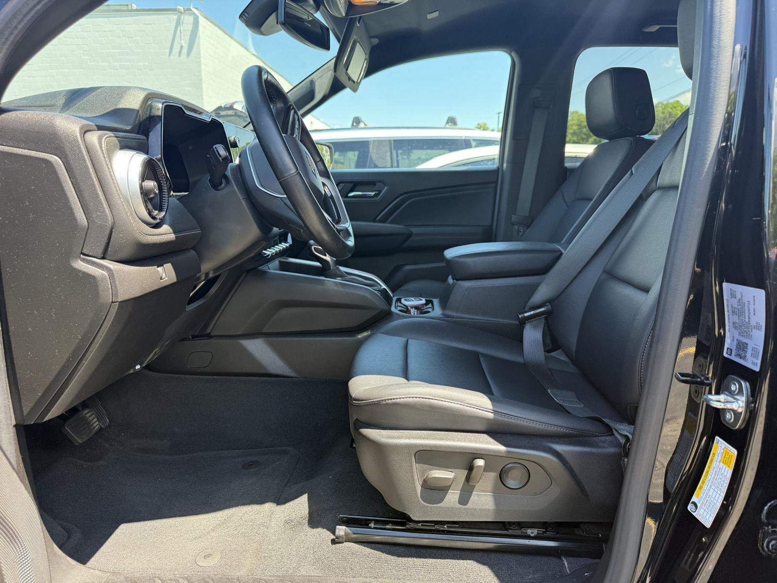 Used 2023 Black Chevrolet LT image 4