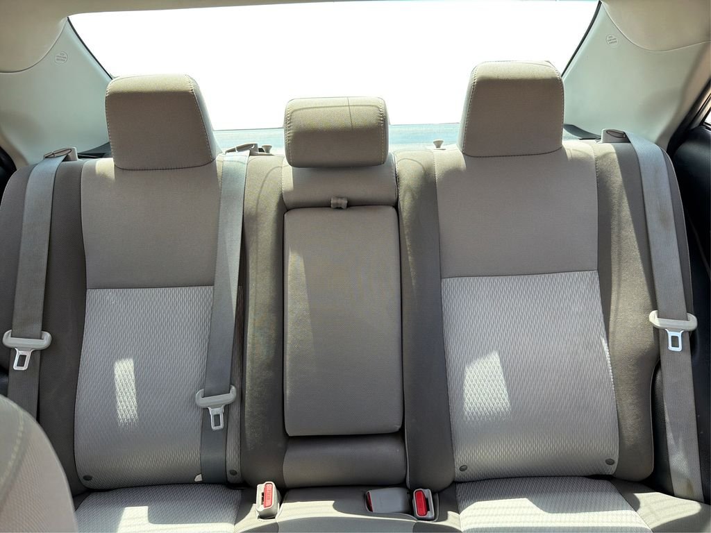 Used 2018 Classic Silver Metallic Toyota L image 15