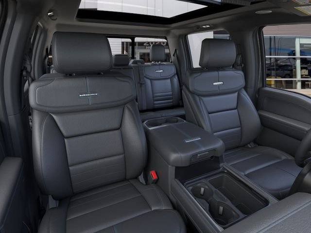 2026 Ford F-350 Super Duty Platinum - Photo 10