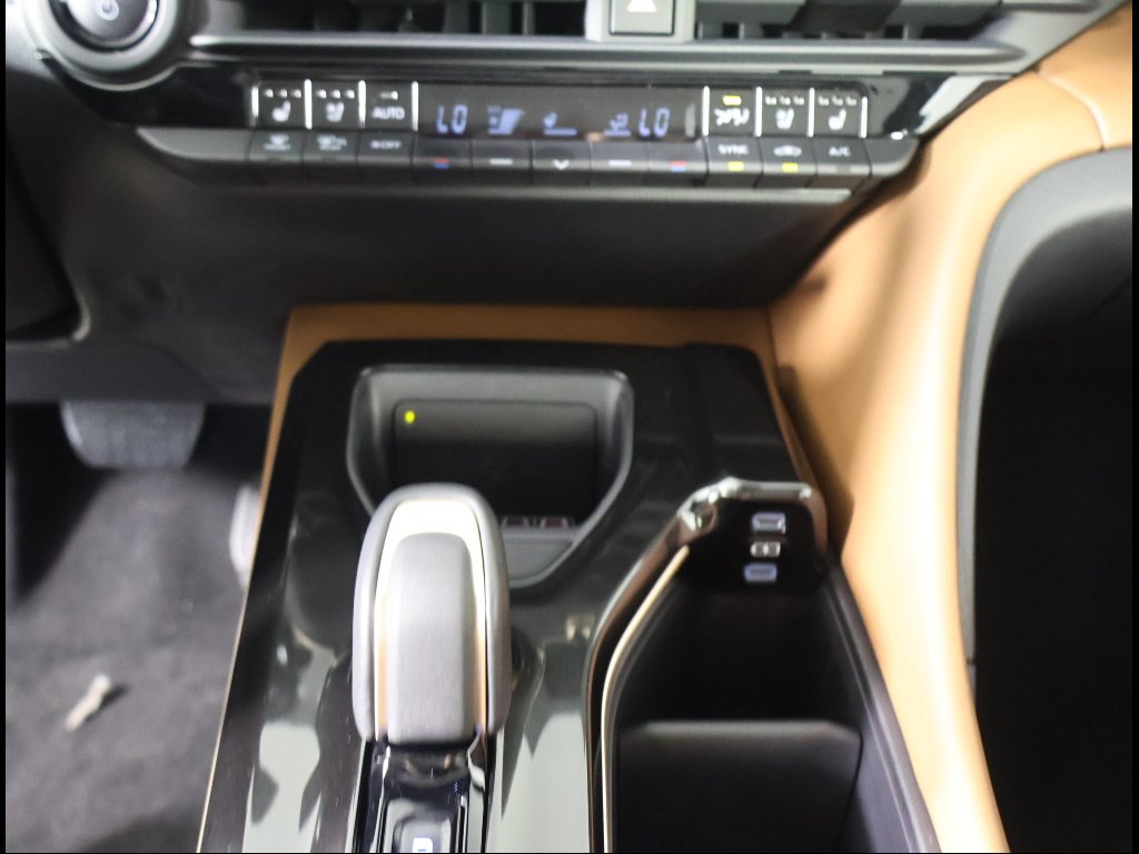 Used 2025 GRAY Toyota Limited image 15