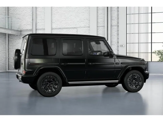 New 2027 MANUFAKTUR Night Black Magno Mercedes-Benz G 580 image 17
