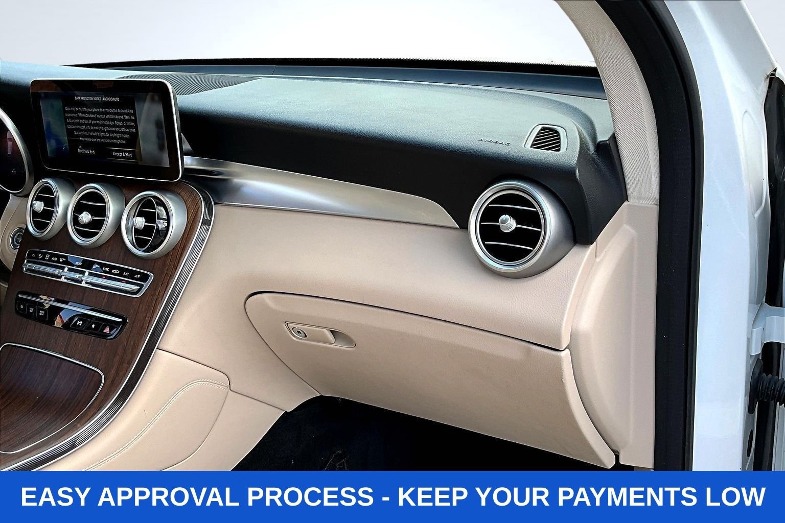 Used 2020 White Mercedes-Benz GLC 300 image 29