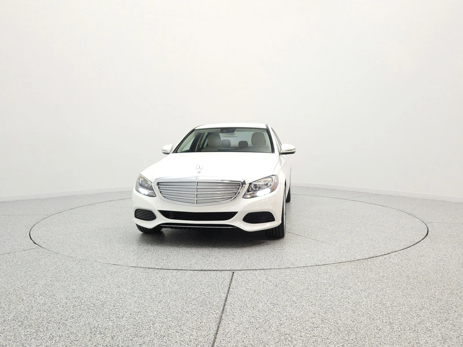 Used 2016 Polar White Mercedes-Benz C 300 Luxury image 2