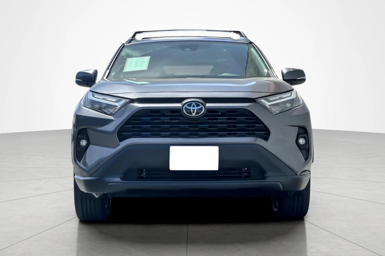 Certified Used 2022 MAGNETIC GRAY Toyota XLE Premium image 8