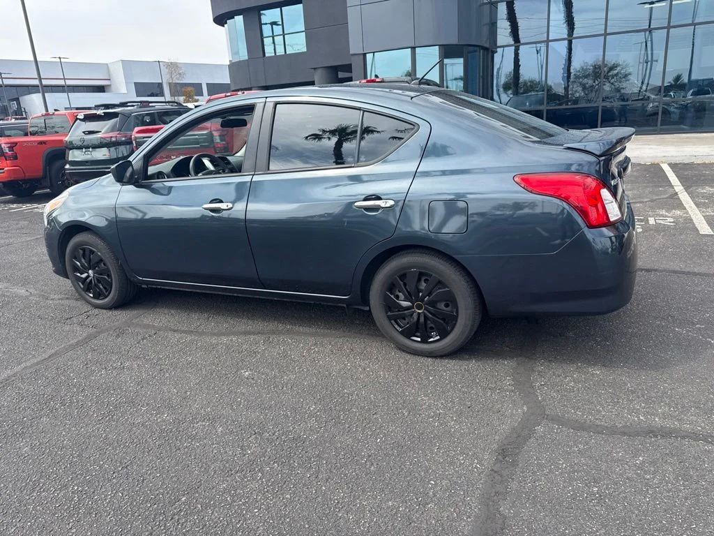 Used 2015 Blue Nissan 1.6 SV image 17