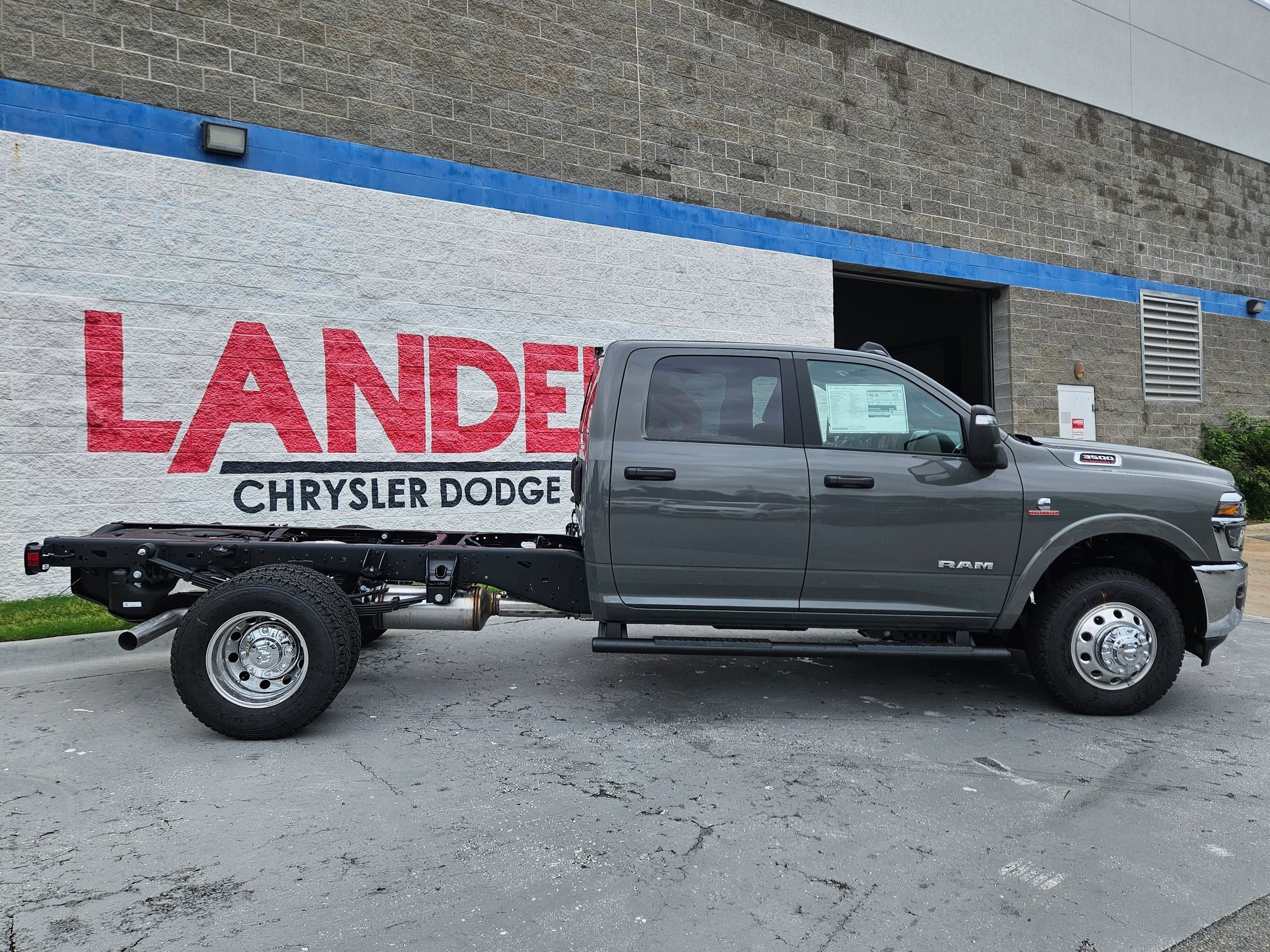 New 2026 Ceramic Gray Clear-Coat Exterior Paint RAM Tradesman image 8