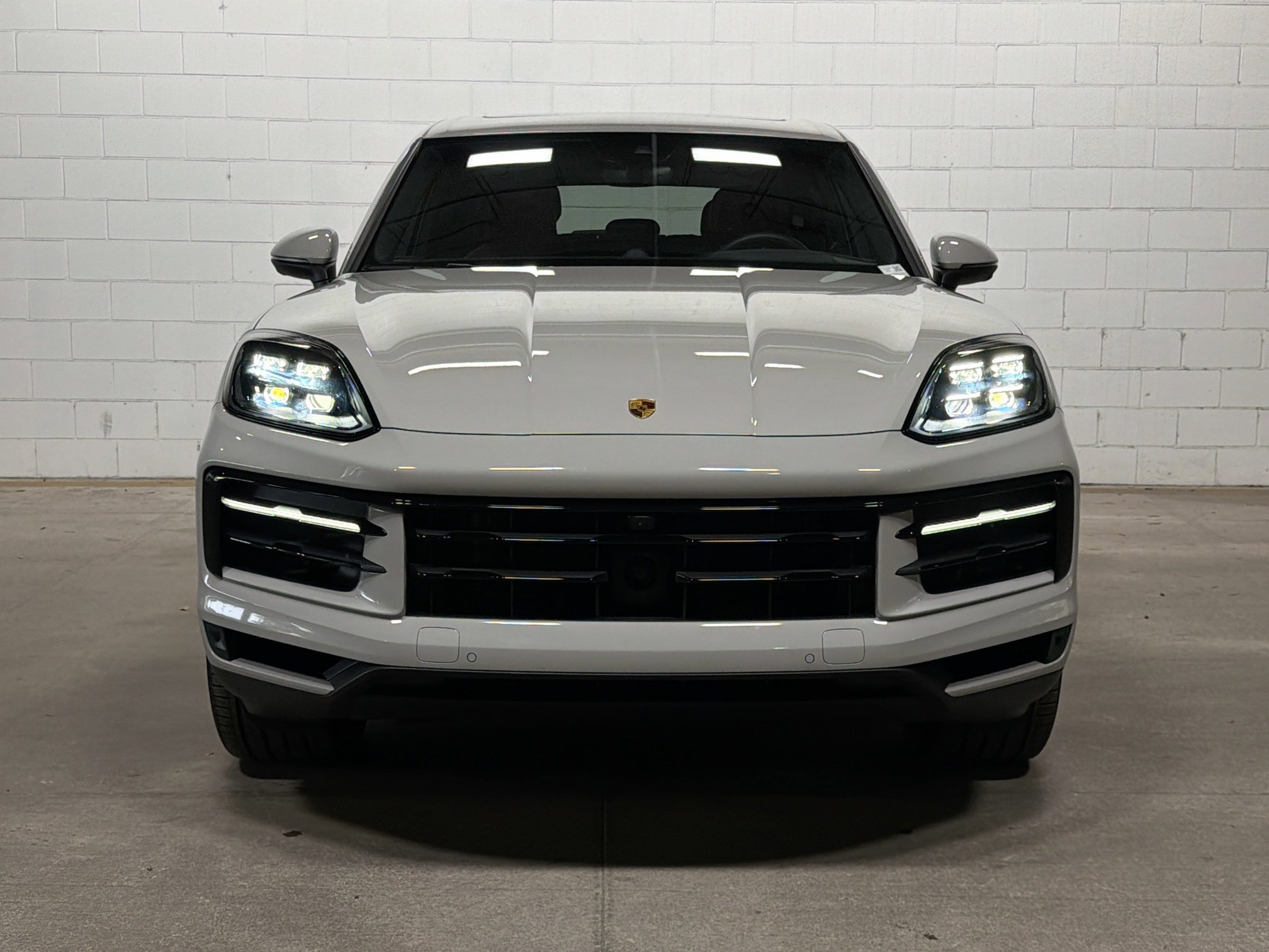 Certified Used 2024 Chalk Porsche  image 9