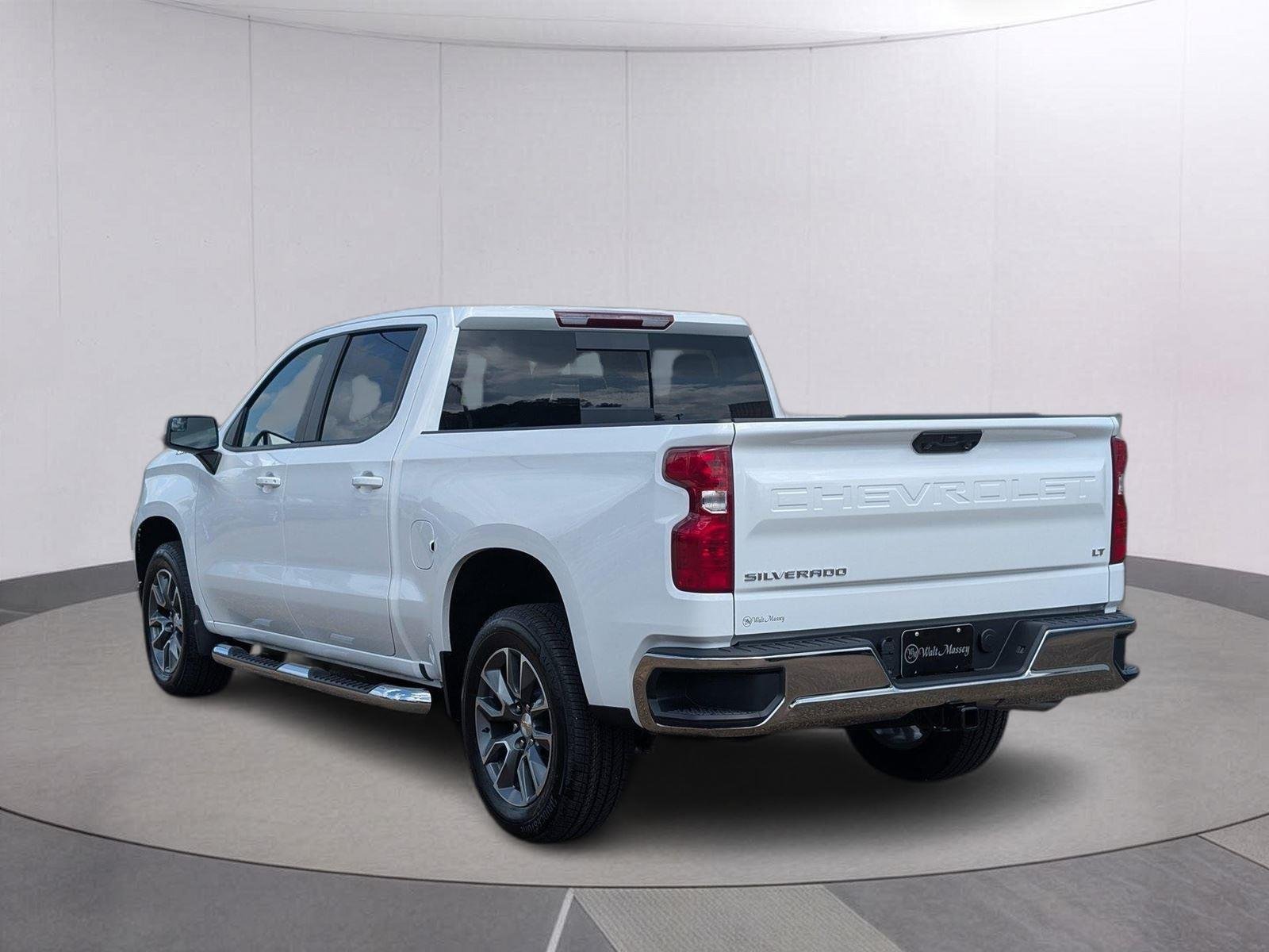 2026 Chevrolet Silverado 1500 LT - Photo 3
