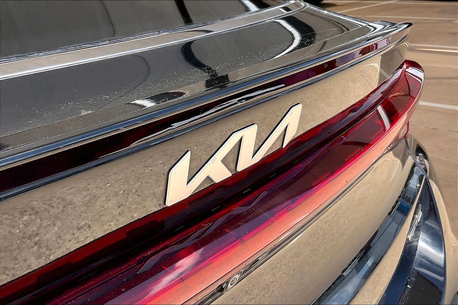 Used 2022 Ebony Black Kia GT-Line image 29