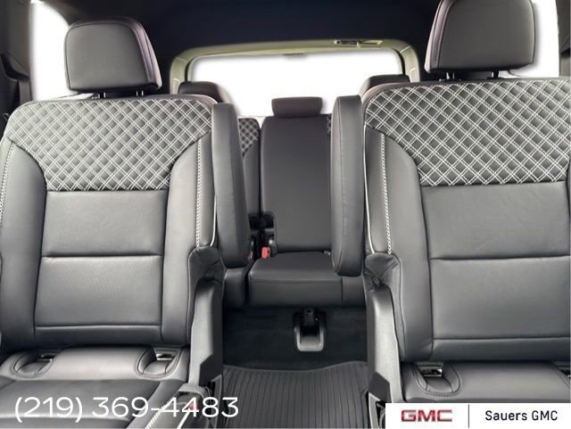 2026 GMC Acadia Denali - Photo 12
