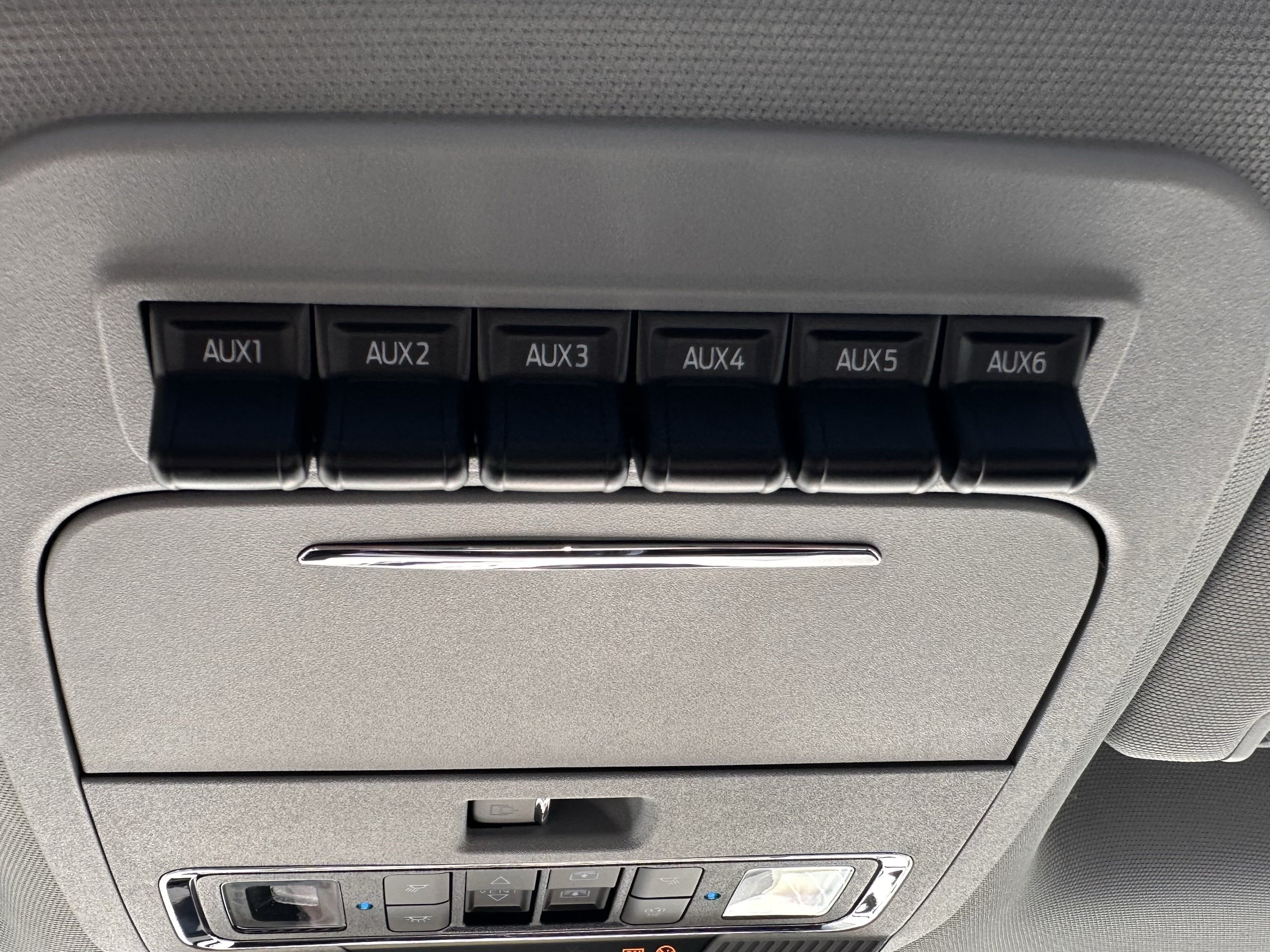 New 2026 Oxford White Ford F-250® Lariat® image 29