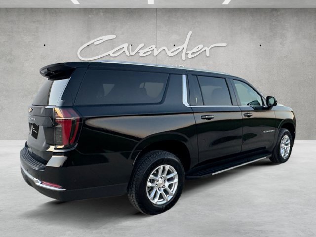 2025 Chevrolet Suburban LT - Photo 16