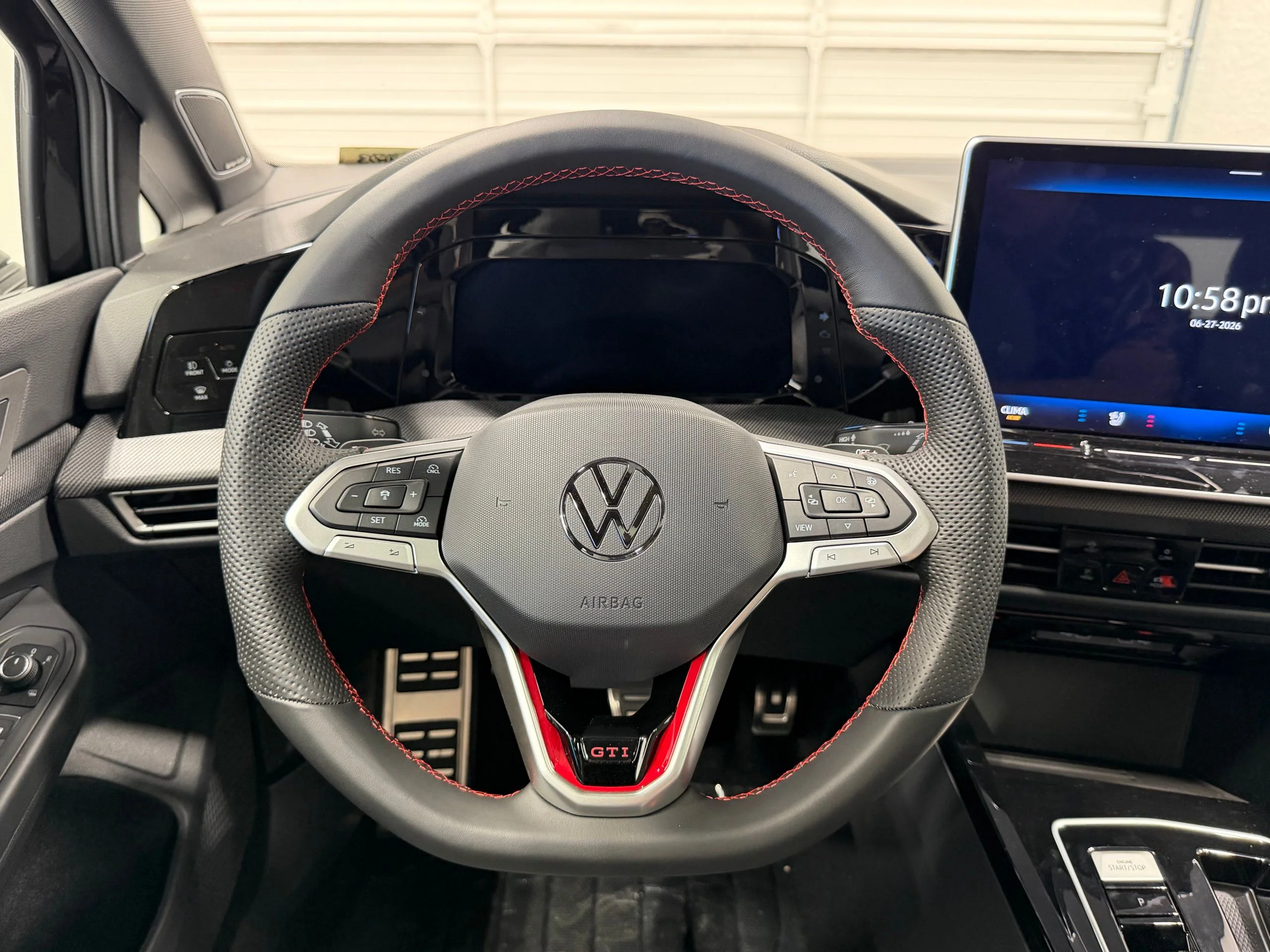 New 2026 Black Volkswagen 2.0T SE image 34