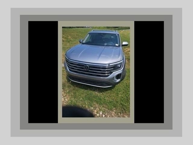 Used 2024 Silver Volkswagen 2.0T SEL image 1