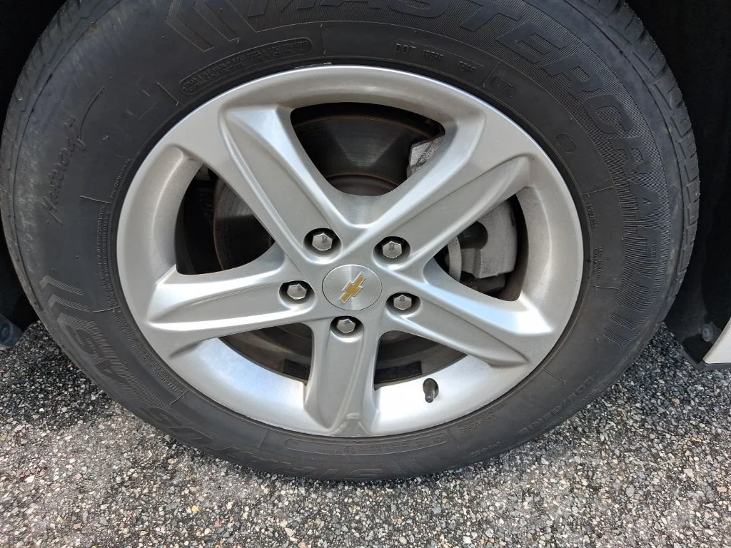 Used 2024 White Chevrolet LT image 15