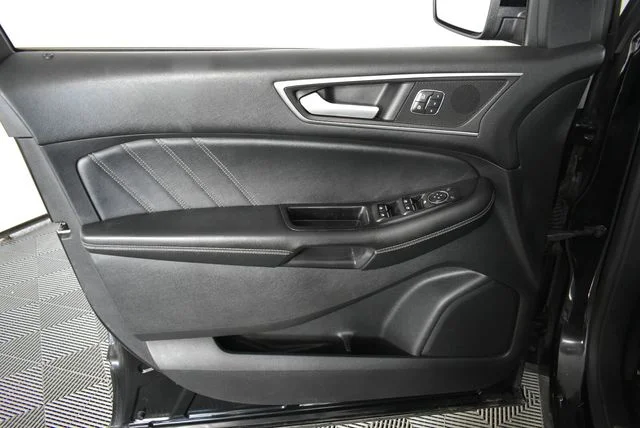 Used 2016 Black Ford Sport image 28
