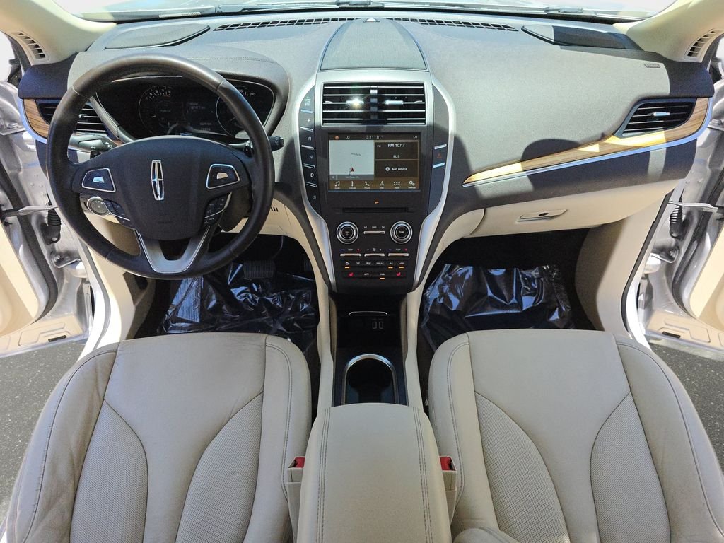 Used 2016 Silver Lincoln Select image 10