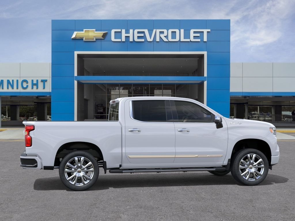New 2026 Polar White Tricoat Chevrolet High Country image 5