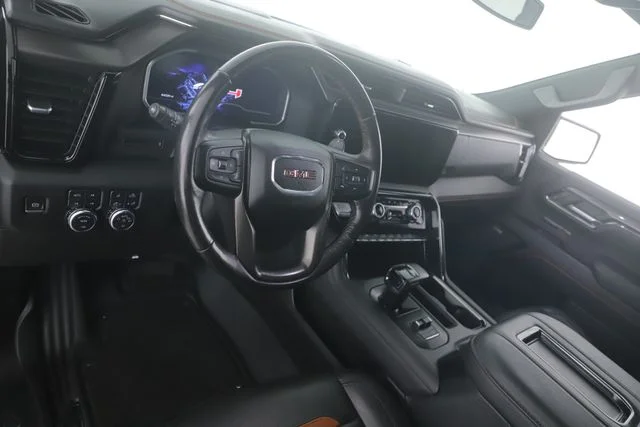 Used 2022 Black GMC AT4 image 17