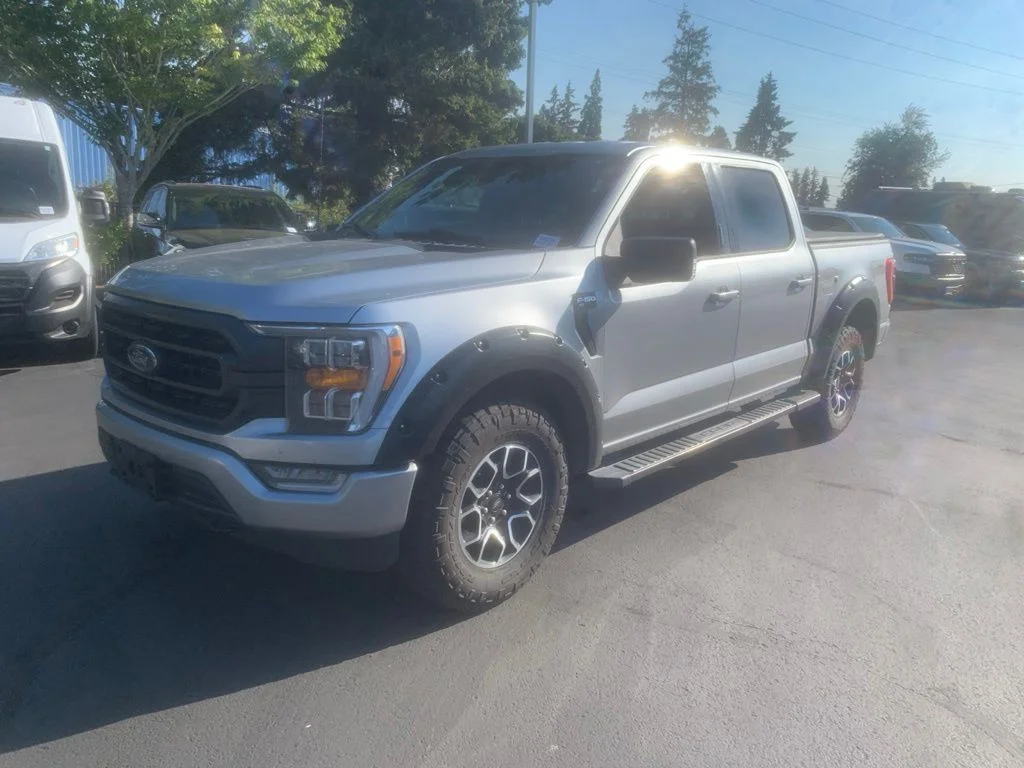 Used 2023 Silver Metallic Ford XLT image 1