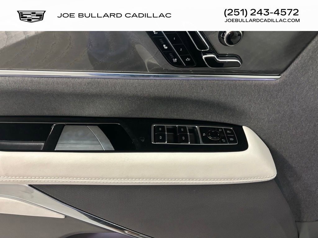 2026 Cadillac Escalade IQL Luxury - Photo 9