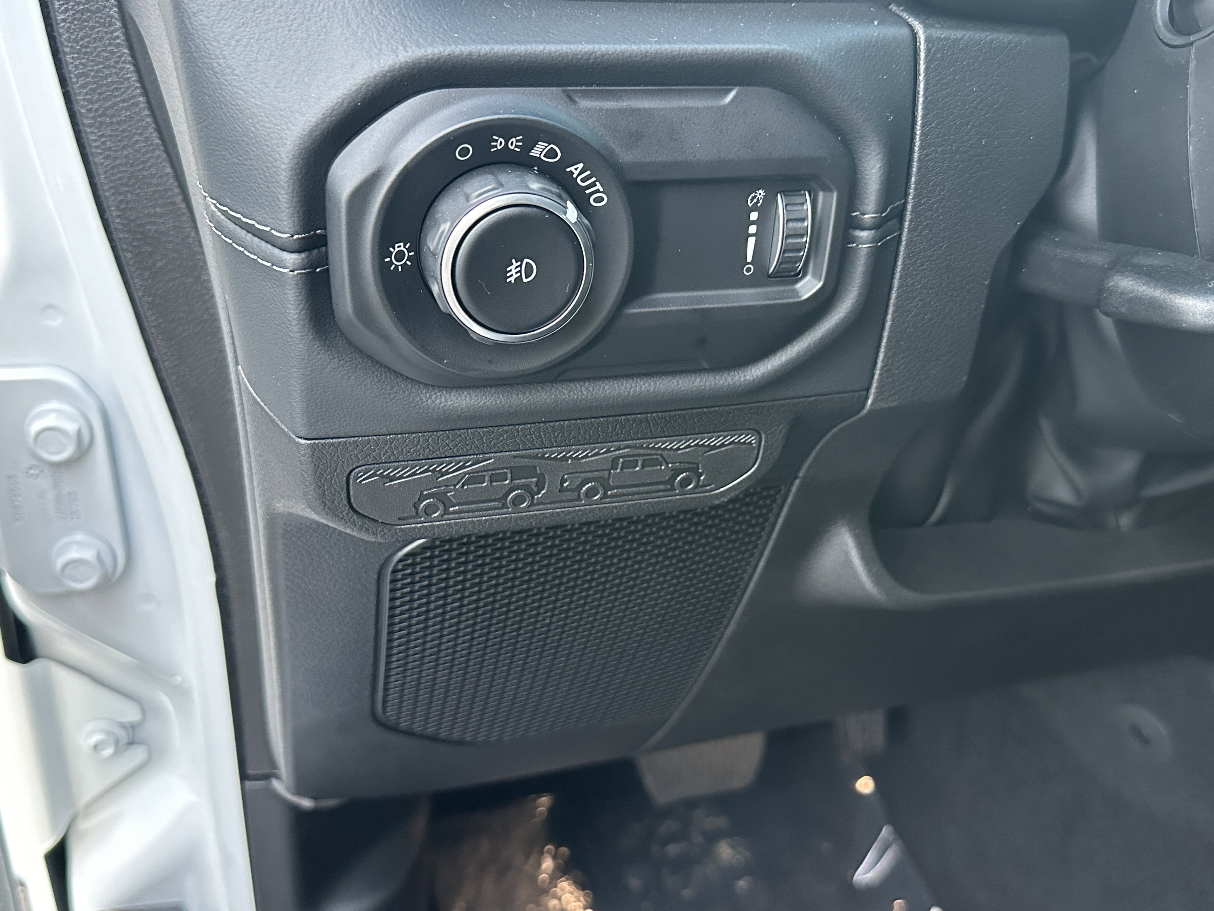 2025 Jeep Wrangler 4-Door Sahara - Photo 31