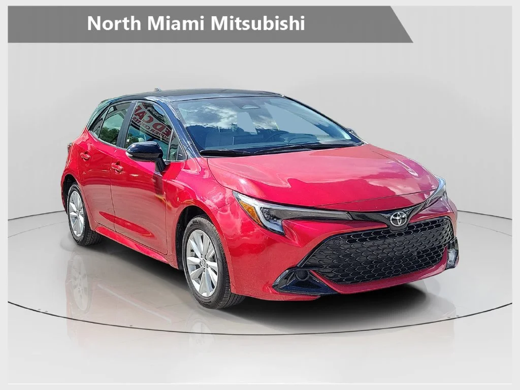 2024 Toyota Corolla Hatchback SE