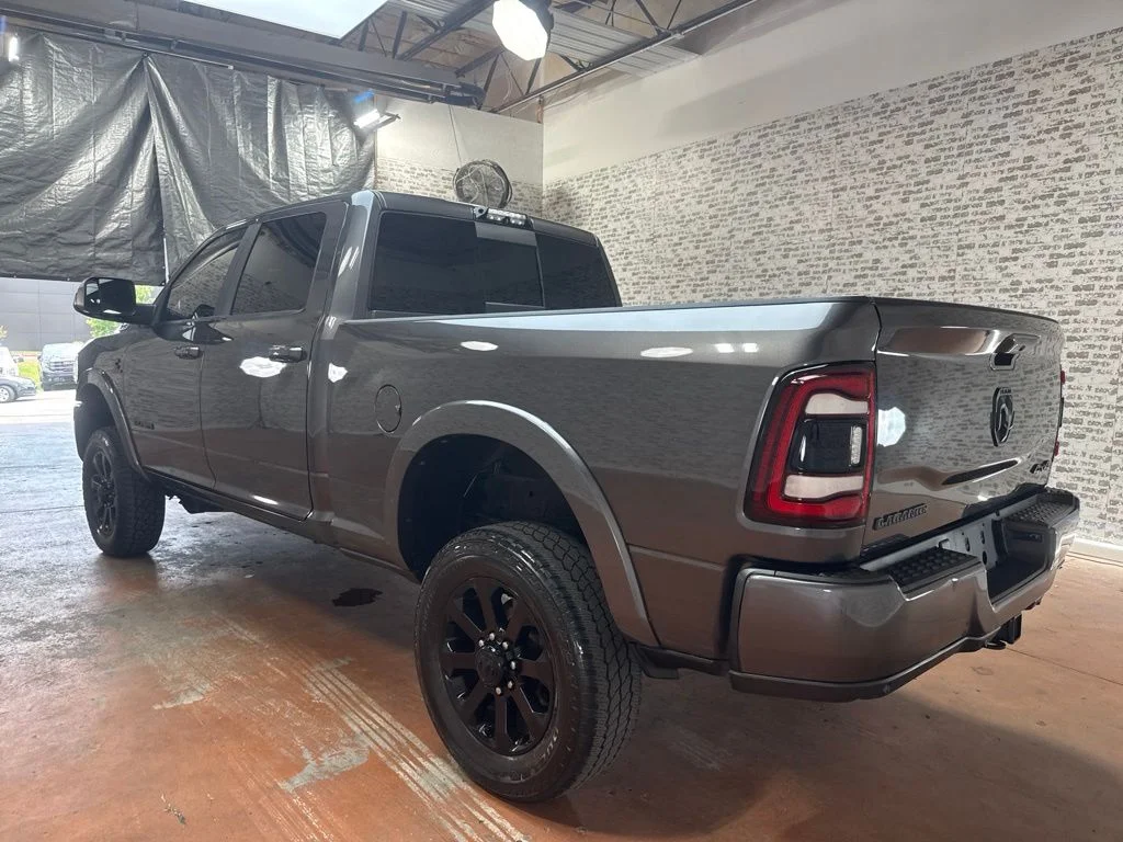 Used 2021 Granite Crystal Metallic Clearcoat Ram Laramie image 5