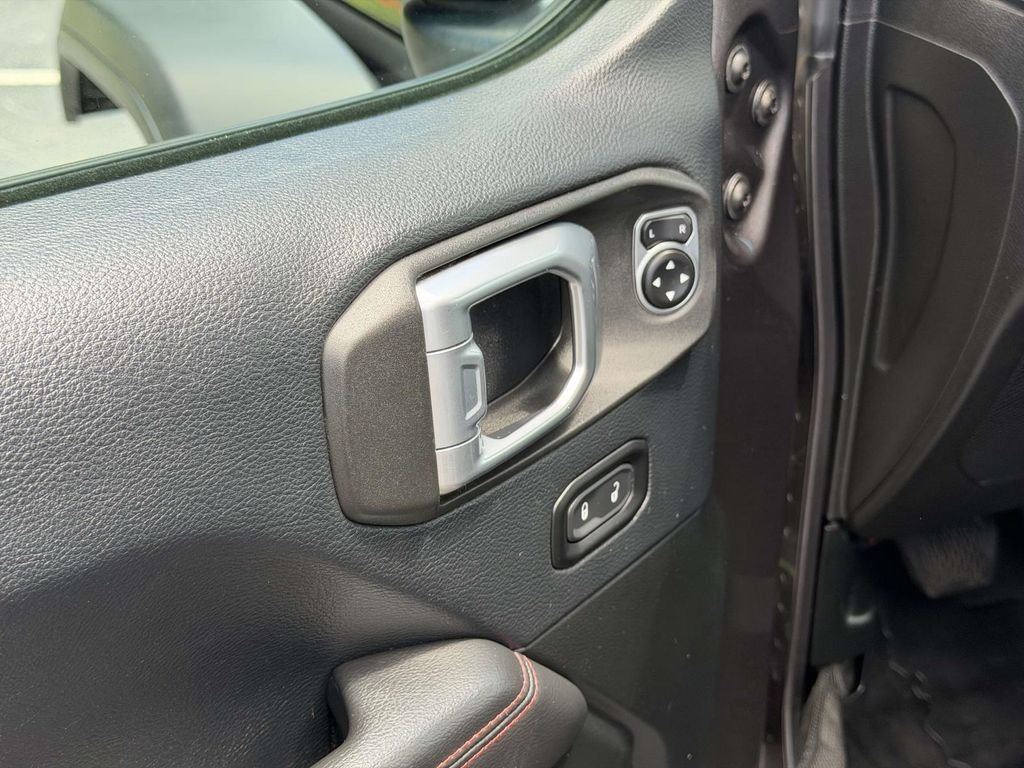 Used 2019 Gray Jeep Unlimited Rubicon image 18
