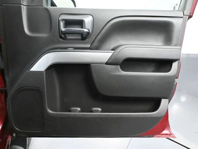 Used 2016 Red Chevrolet LT image 42