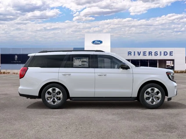 New 2027 Star White Metallic Tri-Coat Ford Active image 5