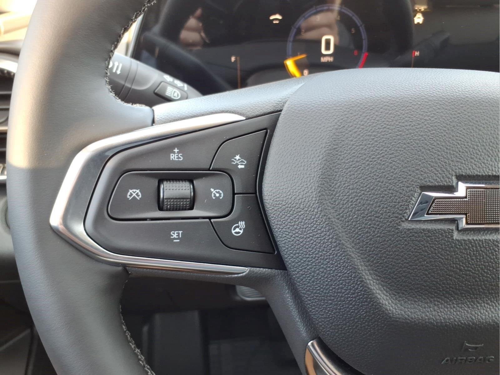 New 2026 Summit White Chevrolet ACTIV image 19