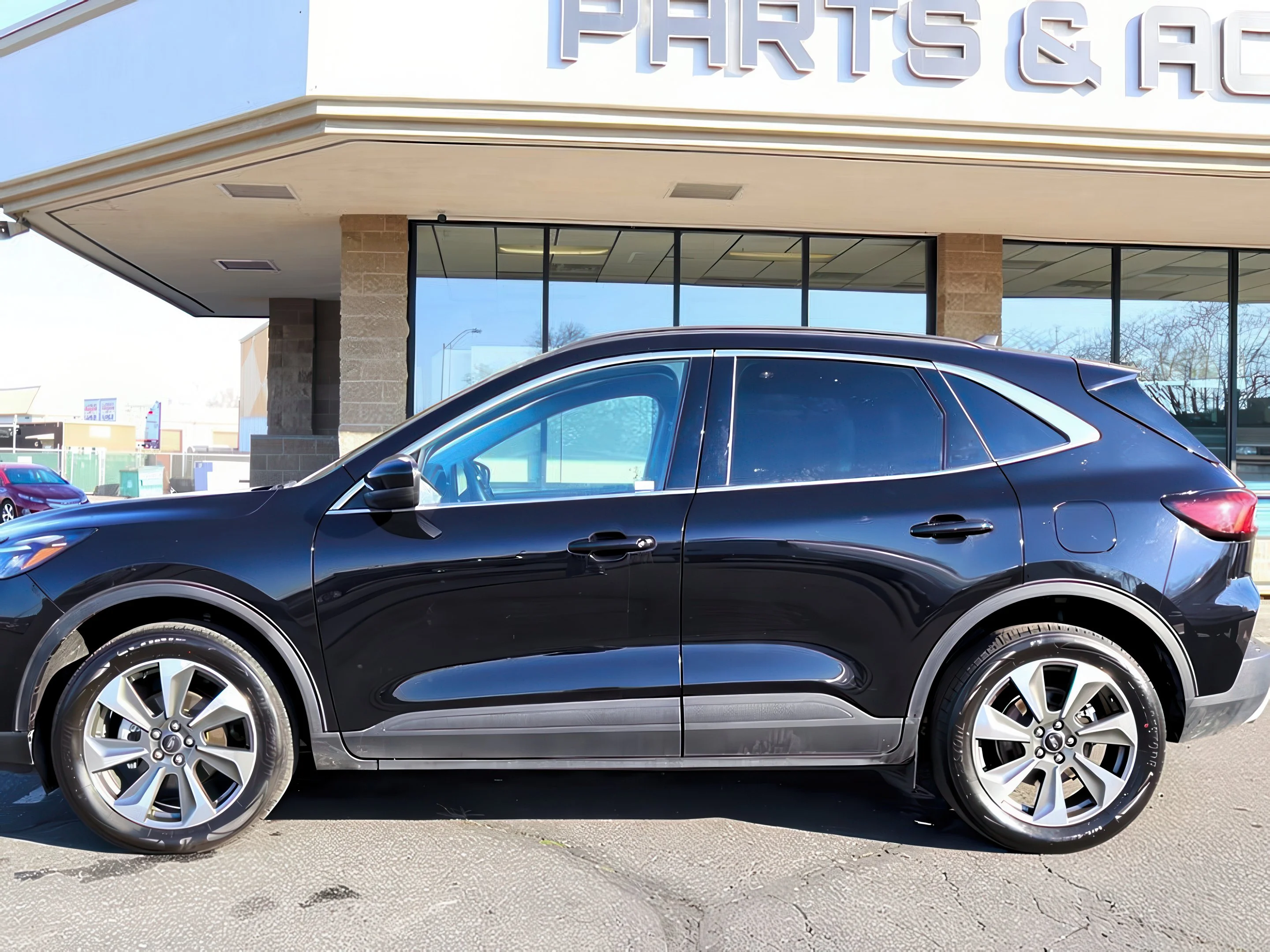 Used 2025 Agate Black Metallic Ford Platinum image 4