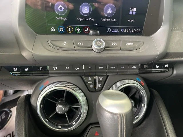 Used 2020 White Chevrolet 2LT image 20