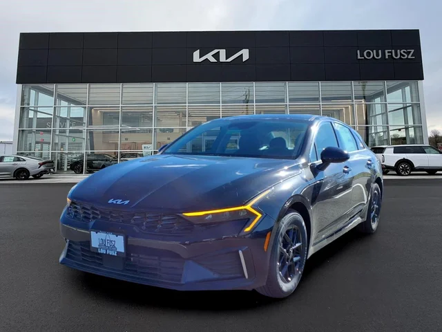 2026 Kia K5 LXS FWD