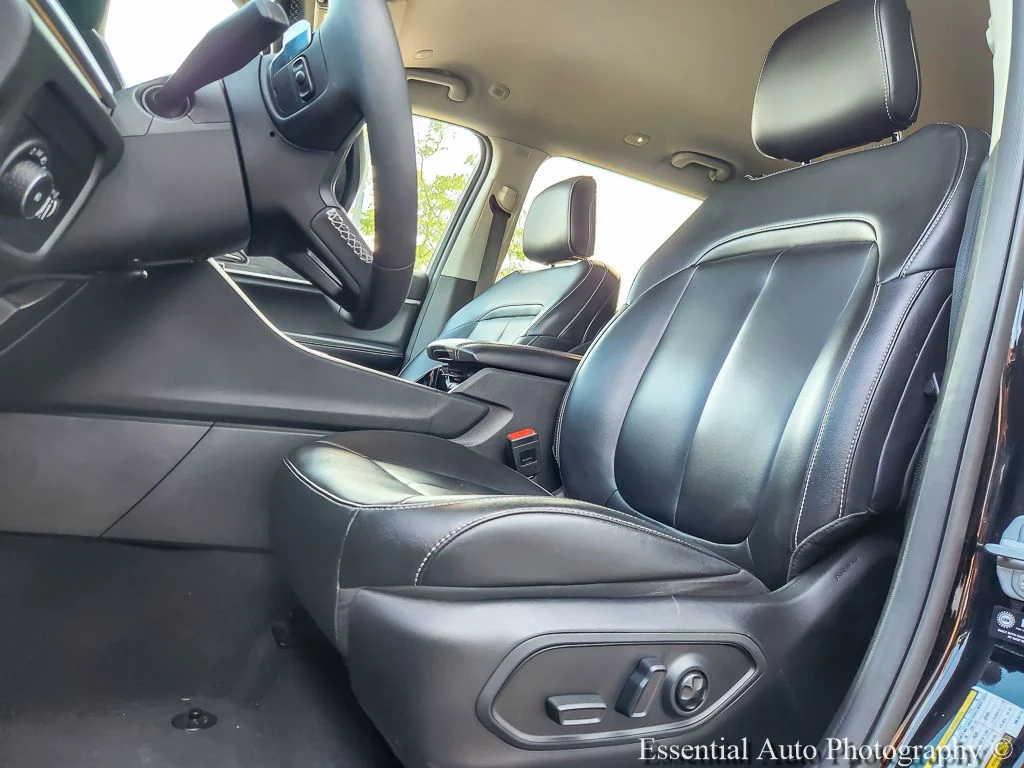 Used 2023 Black Jeep Limited image 7