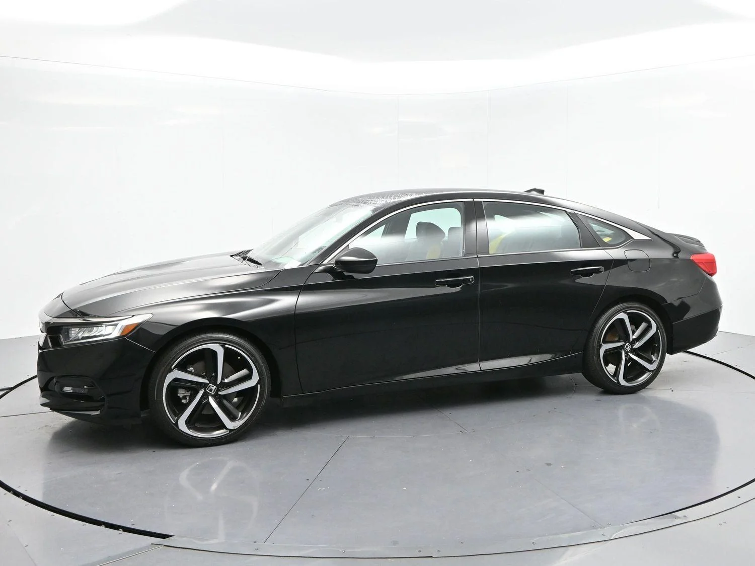 Used 2018 Crystal Black Pearl Honda Sport 1.5T image 4