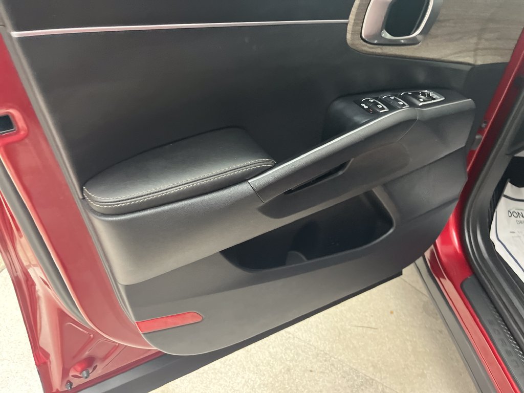 Used 2023 Red Kia EX image 11