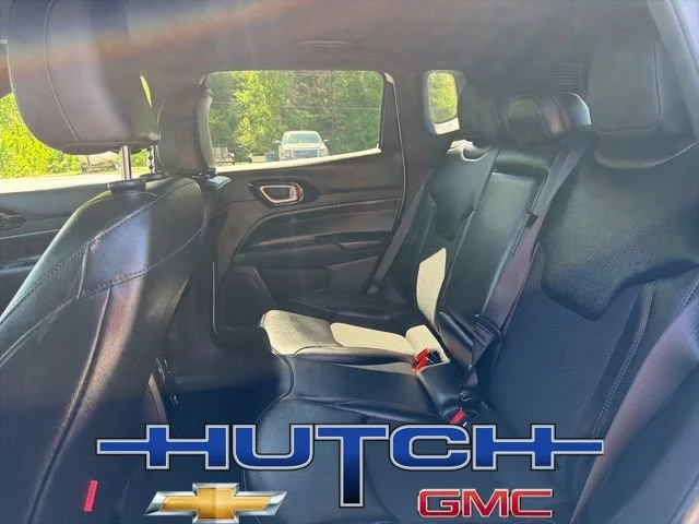 Used 2025 White Jeep Trailhawk image 20