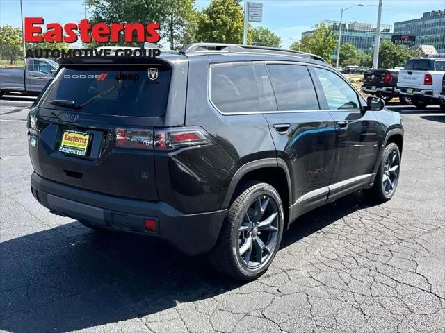 New 2026 Diamond Black Crystal Pearl-Coat Exterior Paint Jeep 85th Anniversary image 7