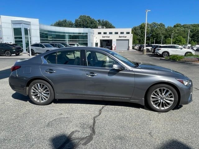 Used 2023 Gray INFINITI LUXE image 3