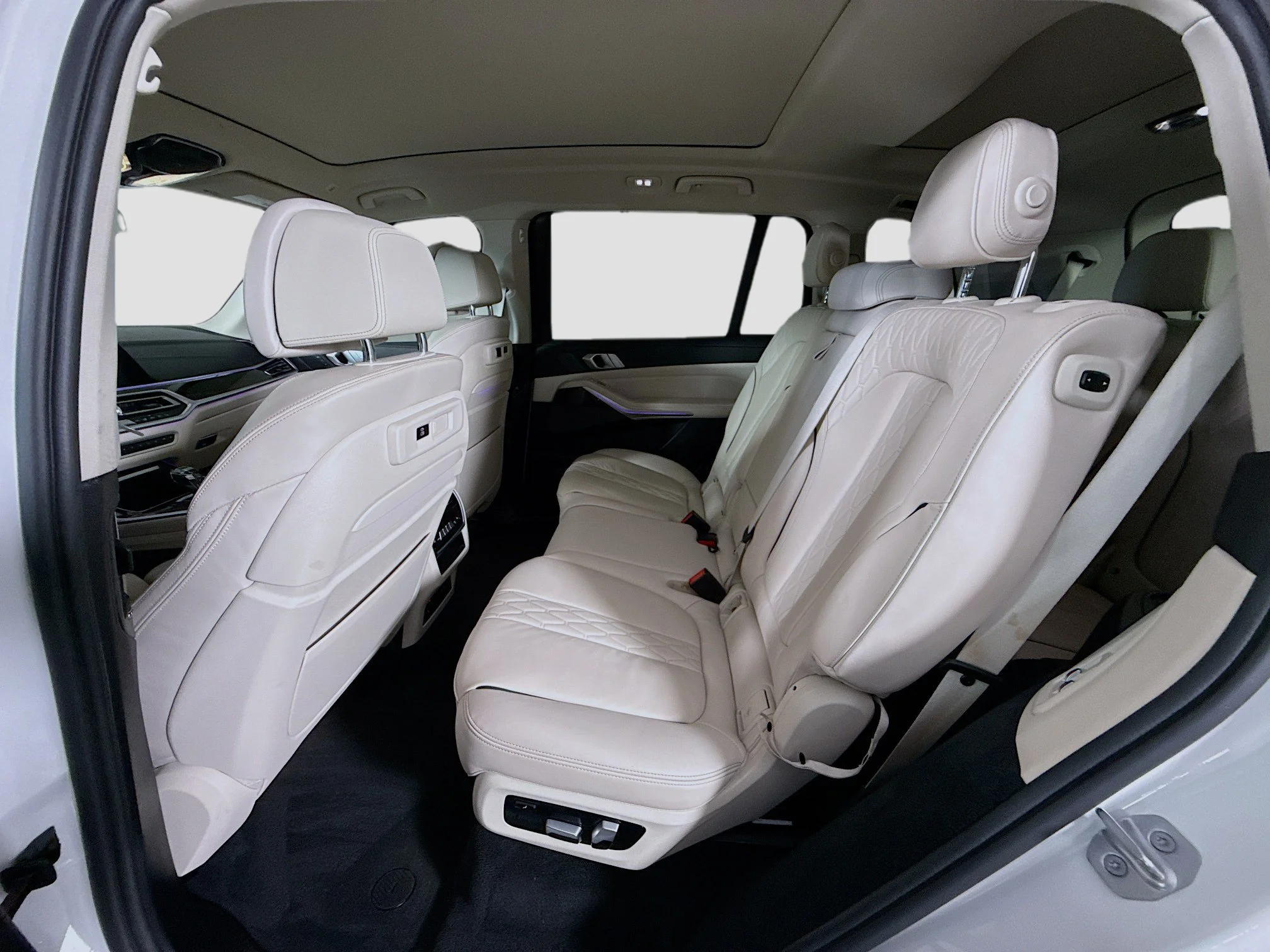 Used 2020 Mineral White Metallic BMW xDrive40i image 21