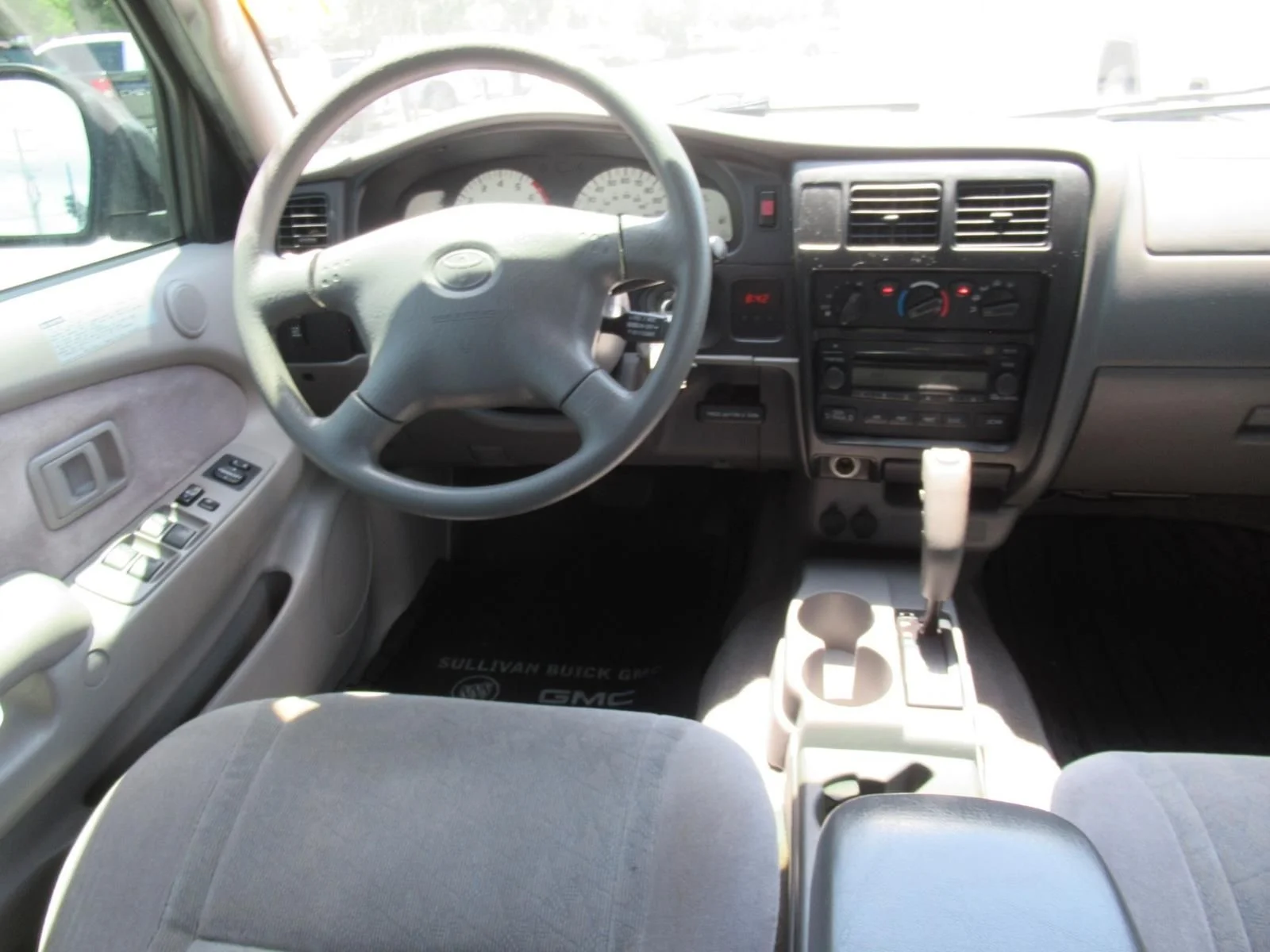 Used 2004 Silver Toyota PreRunner image 15